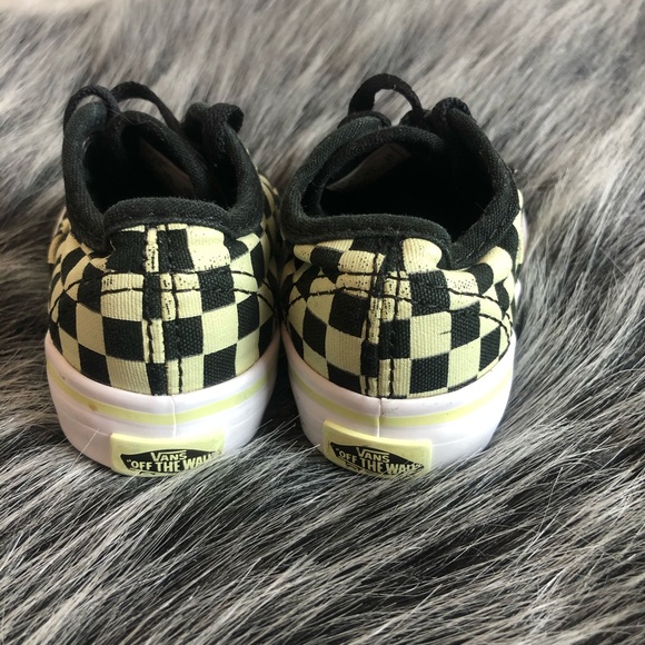 Vans toddler sz 4 - Picture 3 of 5